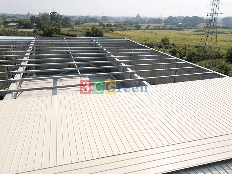 Thi công mái lợp panel bông khoáng chống cháy cho nhà xưởng