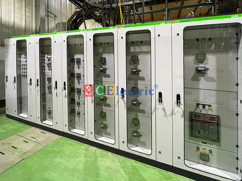 Tủ điện điều khiển trong khoang phân cháy của công trình