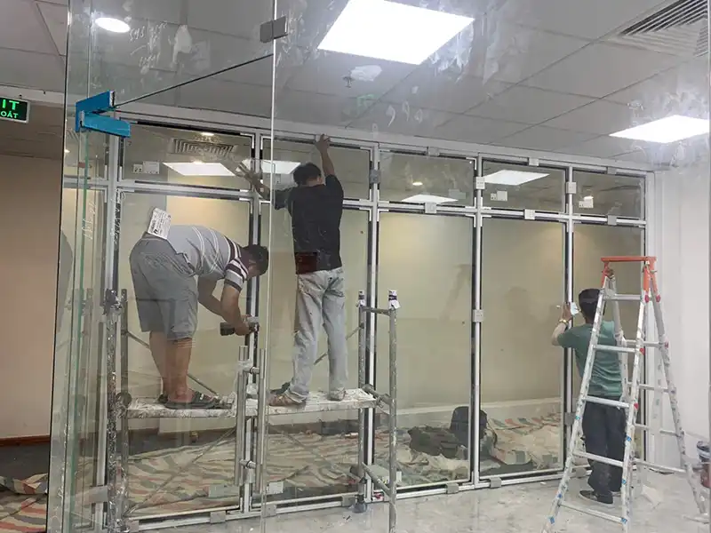Lưu ý khi lựa chọn và thi công cửa kính chống cháy